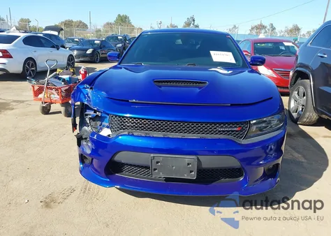 2C3CDXHG8KH558676